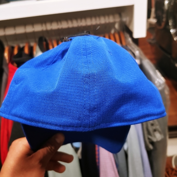 Hat - Picture 2 of 4